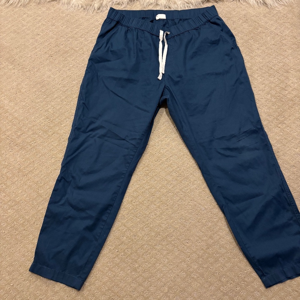 Pact. Relaxed Fit. Chinos.